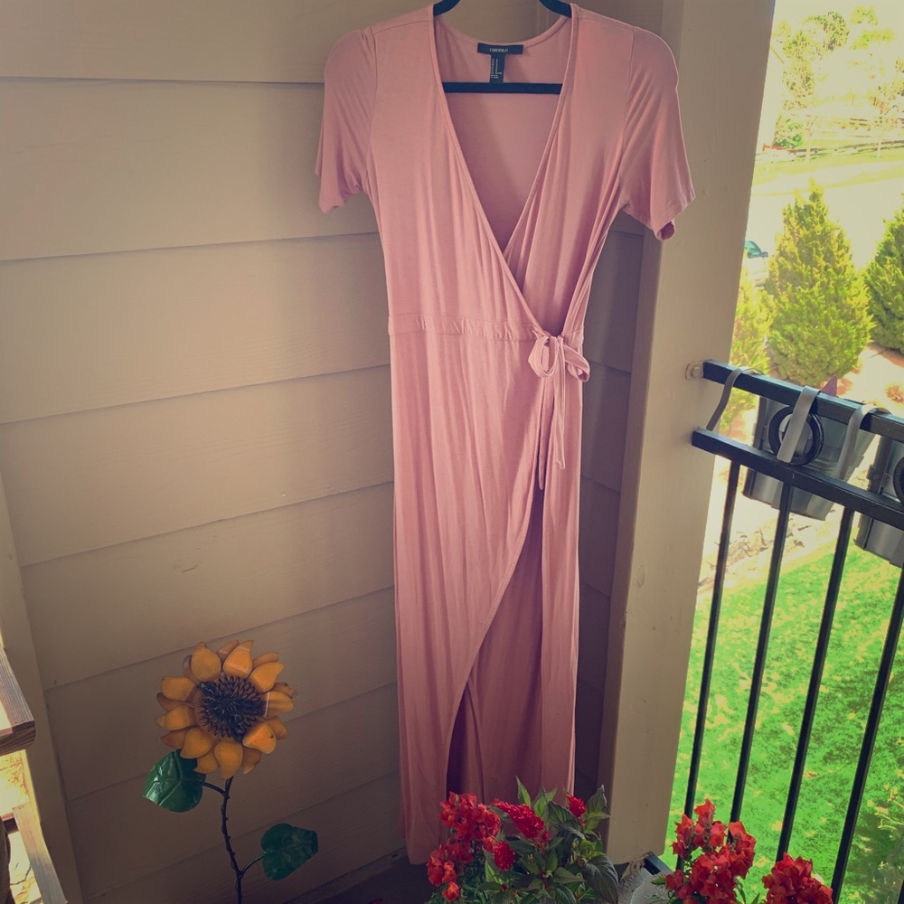 🌻Dusty rose wrap dress